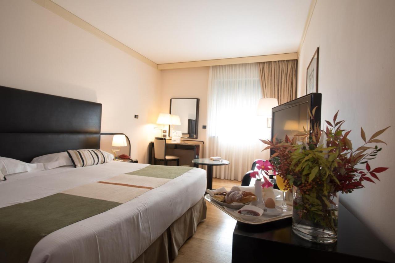 Park Hotel Ai Cappuccini Gubbio Zewnętrze zdjęcie