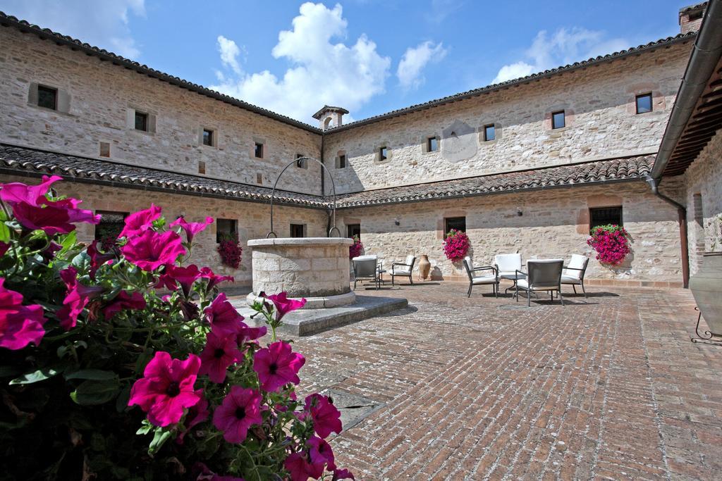 Park Hotel Ai Cappuccini Gubbio Zewnętrze zdjęcie