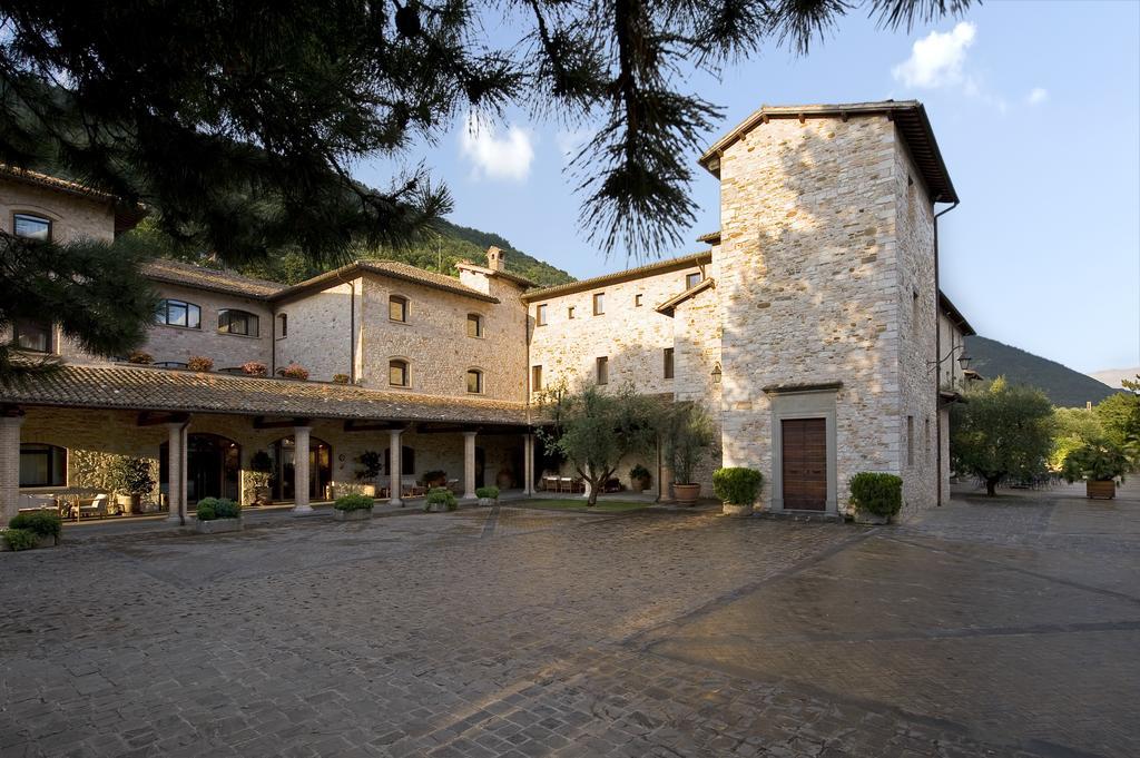 Park Hotel Ai Cappuccini Gubbio Zewnętrze zdjęcie